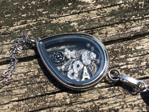 whats-in-your-locket-final